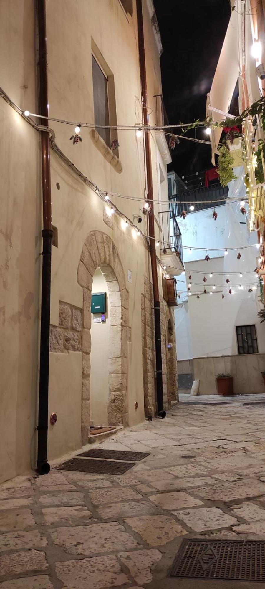 La Follia Dell'Architetto Villa Бари Екстериор снимка